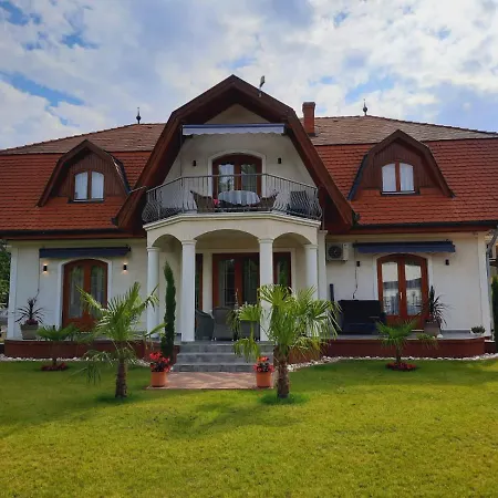 Gabi Appartementhaus Mit Jakuzzi, Sauna Und Stand Up Paddle Board Balatonlelle