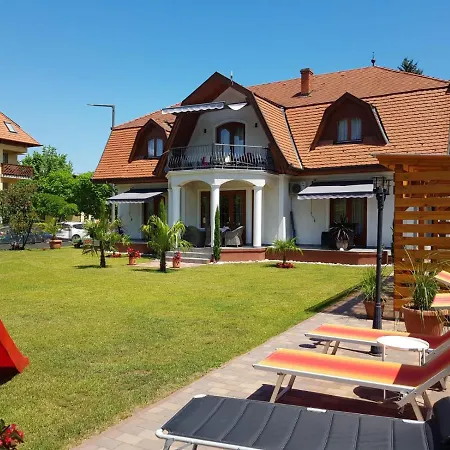 Apartment Gabi Appartementhaus Mit Jakuzzi, Sauna Und Stand Up Paddle Board Balatonlelle