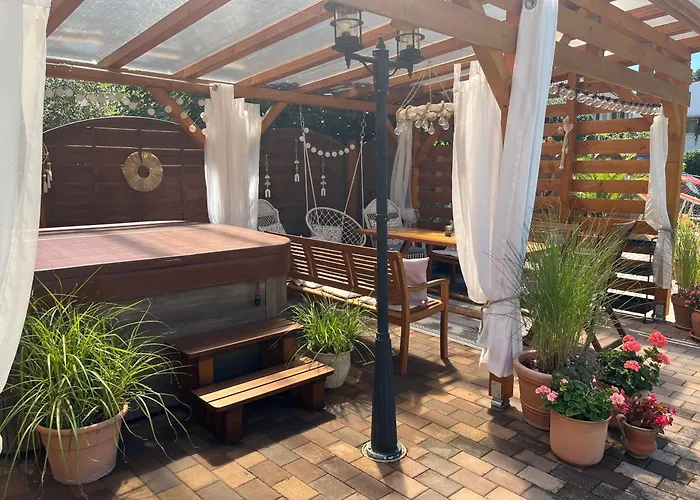 Gabi Appartementhaus Mit Jakuzzi, Sauna Und Stand Up Paddle Board * Balatonlelle